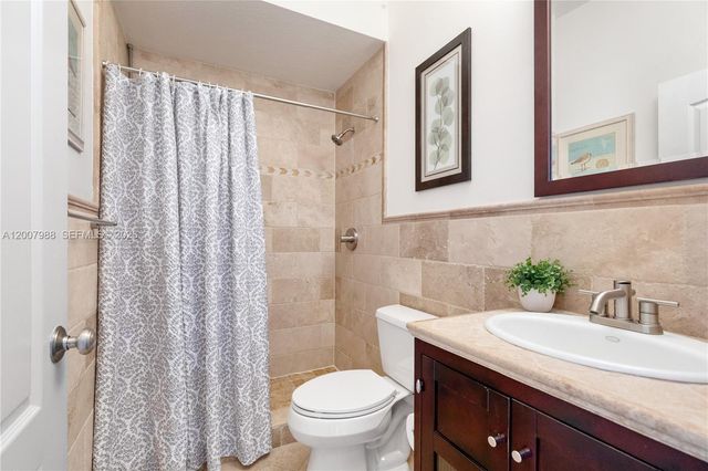 14831 SW 95th Ct, Miami, FL 33176