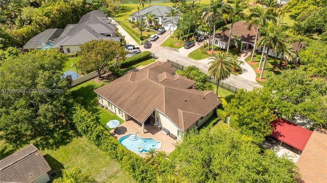 14831 SW 95th Ct, Miami, FL 33176