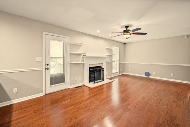 748 Gholson Rd, Clarksville, TN 37043