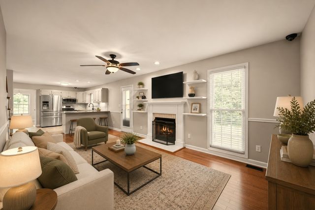 748 Gholson Rd, Clarksville, TN 37043