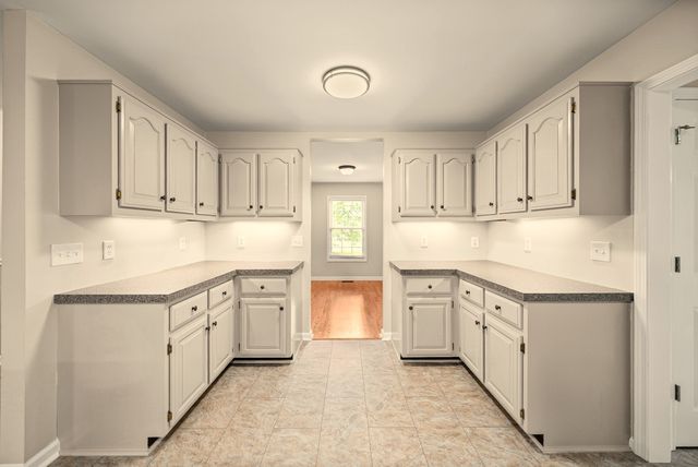 748 Gholson Rd, Clarksville, TN 37043