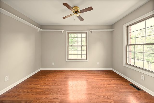 748 Gholson Rd, Clarksville, TN 37043