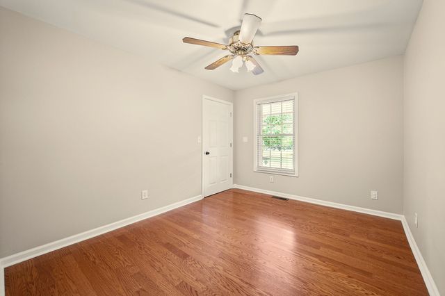 748 Gholson Rd, Clarksville, TN 37043