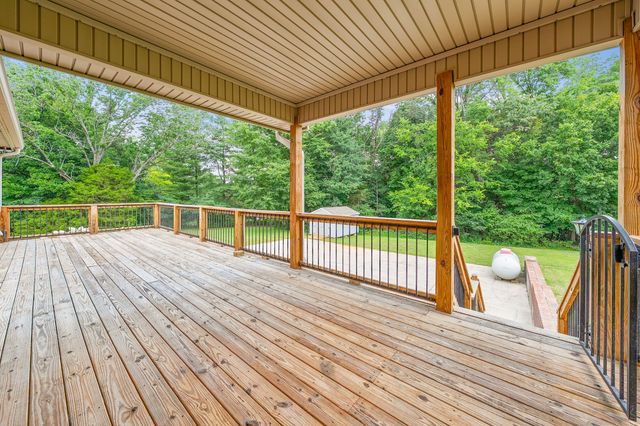 748 Gholson Rd, Clarksville, TN 37043