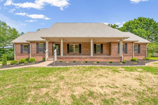 748 Gholson Rd, Clarksville, TN 37043