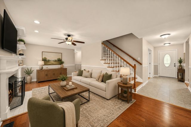 748 Gholson Rd, Clarksville, TN 37043