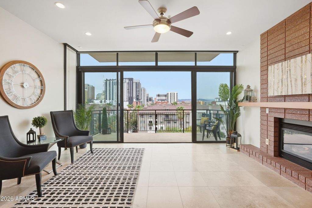 208 W PORTLAND Street 655, Phoenix, AZ 85003 — exterior