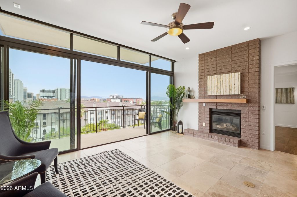 208 W PORTLAND Street 655, Phoenix, AZ 85003 — photo 2