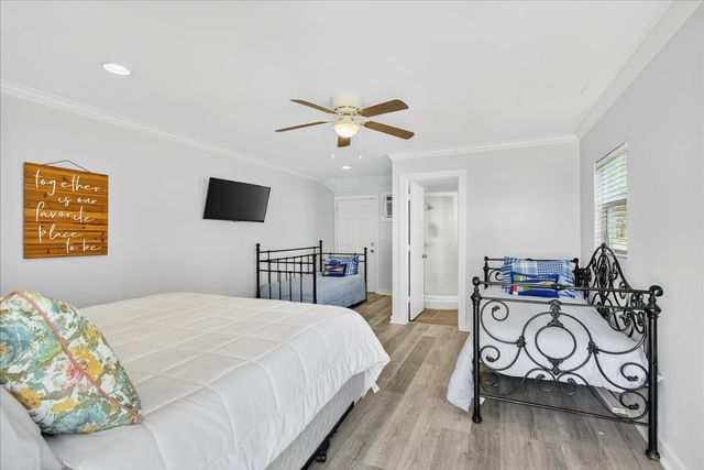 114 Baker B Ranch Road, Trinidad, TX 75163