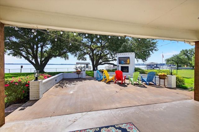 114 Baker B Ranch Road, Trinidad, TX 75163