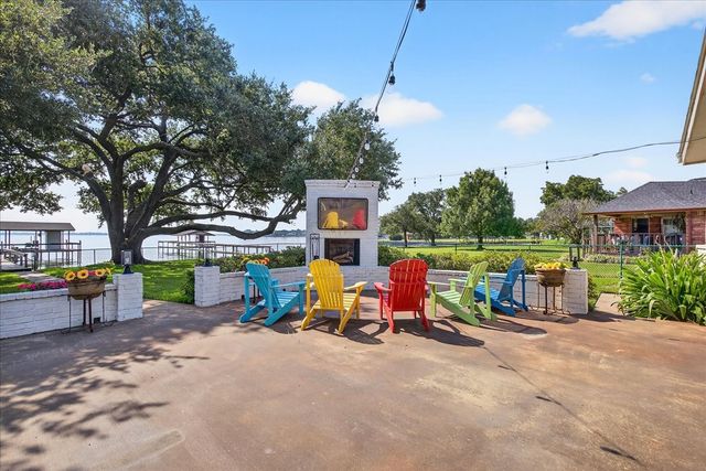 114 Baker B Ranch Road, Trinidad, TX 75163
