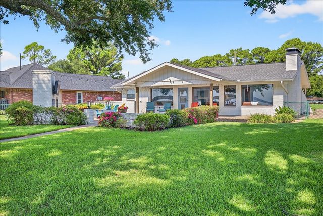 114 Baker B Ranch Road, Trinidad, TX 75163