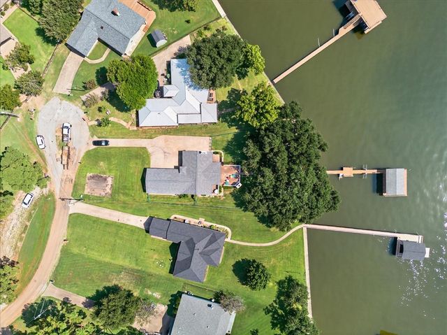 114 Baker B Ranch Road, Trinidad, TX 75163