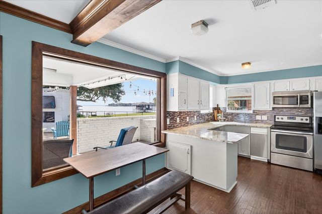 114 Baker B Ranch Road, Trinidad, TX 75163