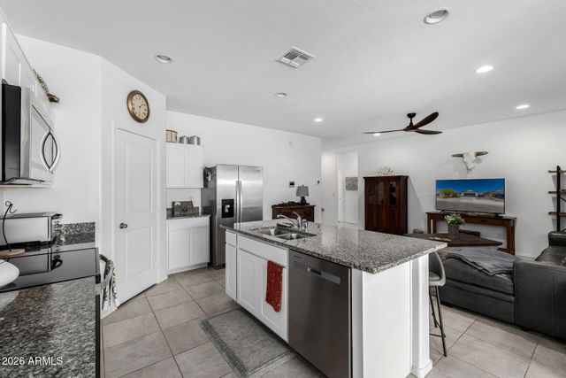 1132 W DEL MONTE Place, Casa Grande, AZ 85122