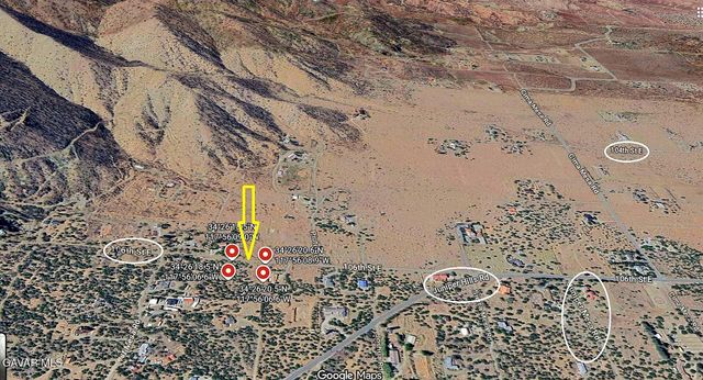 29500 106th St E, Juniper Hills, CA 93543