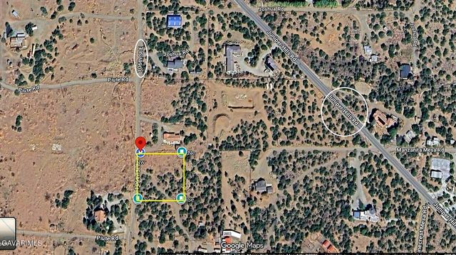 29500 106th St E, Juniper Hills, CA 93543