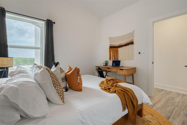 21202 Boggy Ford RD 6, Lago Vista, TX 78645