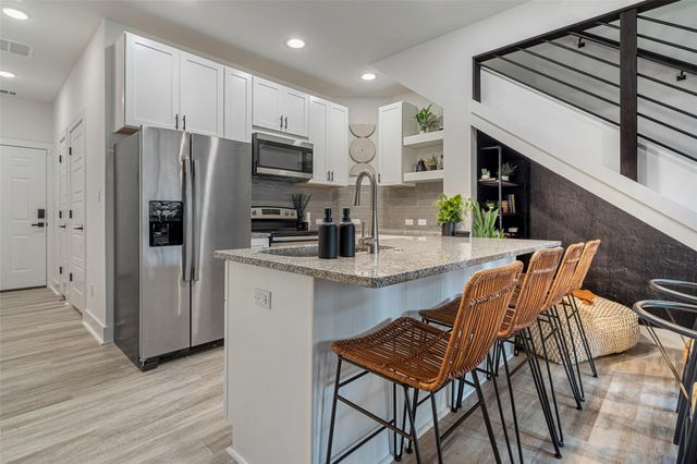 21202 Boggy Ford RD 6, Lago Vista, TX 78645