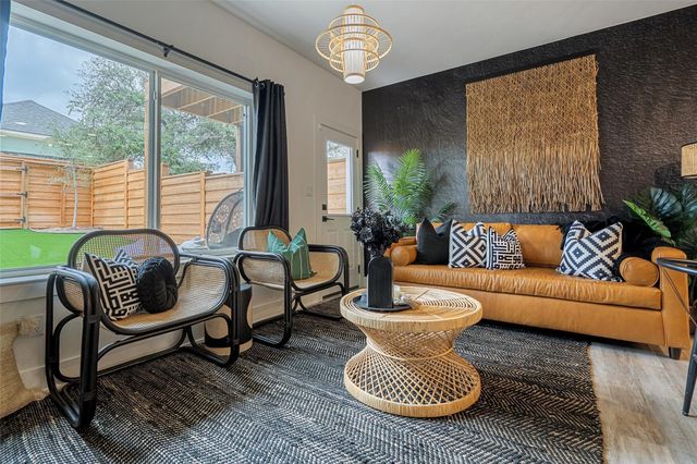 21202 Boggy Ford RD 6, Lago Vista, TX 78645