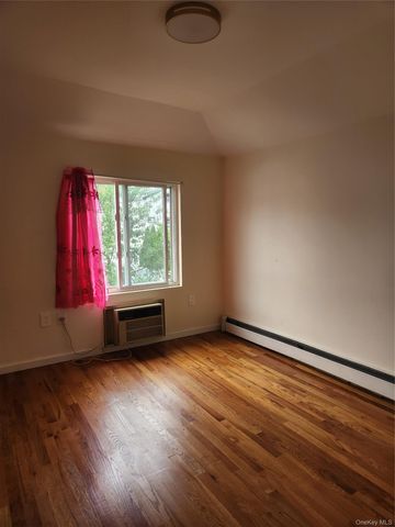 11623 196th Street 2nd Floor, Saint Albans, NY 11412