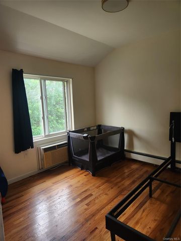11623 196th Street 2nd Floor, Saint Albans, NY 11412