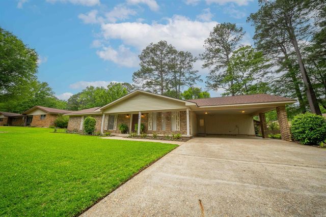 1740 Holly Hill Drive, Camden, AR 71701