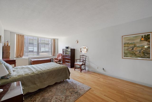 80 Park St 55, Brookline, MA 02446