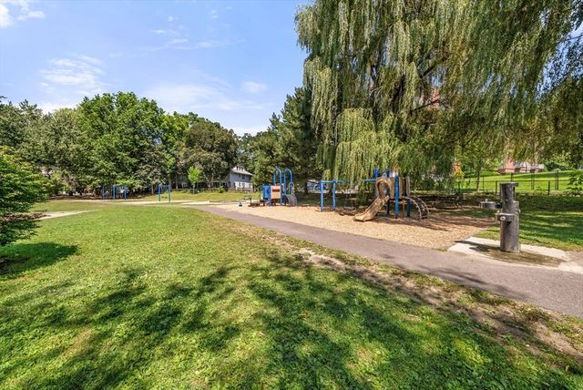 80 Park St 55, Brookline, MA 02446