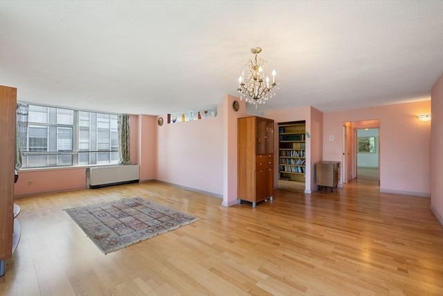 80 Park St 55, Brookline, MA 02446