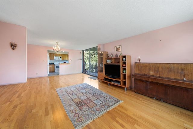 80 Park St 55, Brookline, MA 02446