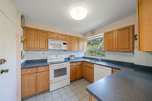 80 Park St 55, Brookline, MA 02446