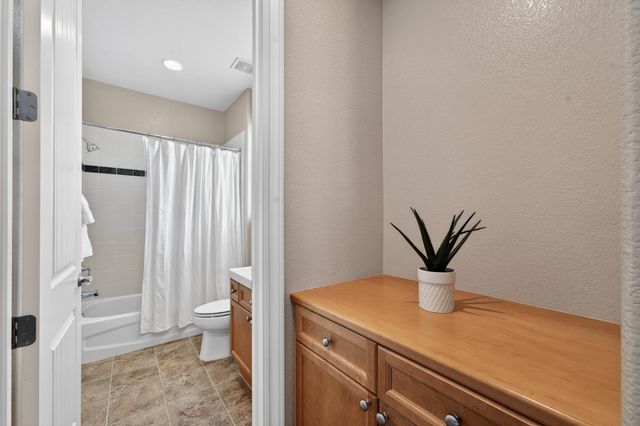 9765 Duckweed St, Roseville, CA 95747