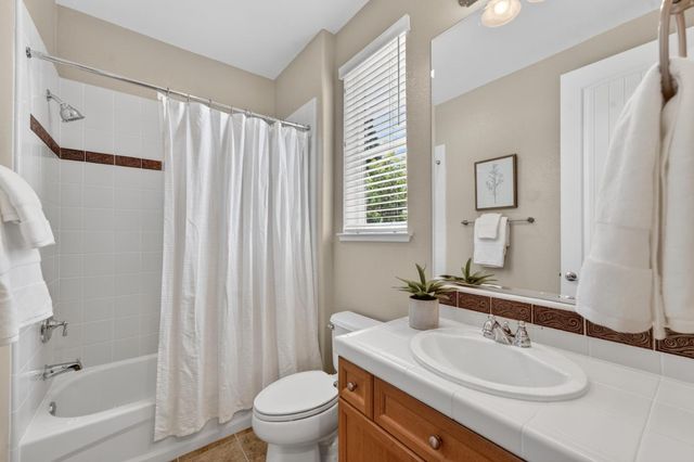 9765 Duckweed St, Roseville, CA 95747