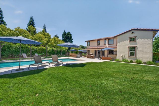 9765 Duckweed St, Roseville, CA 95747
