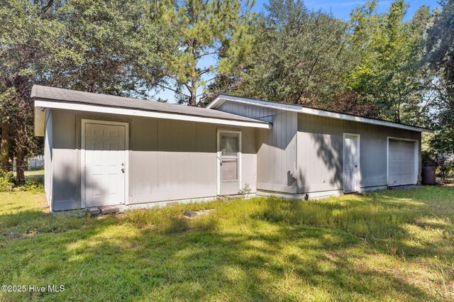 404 Seymour Street, Aberdeen, NC 28315