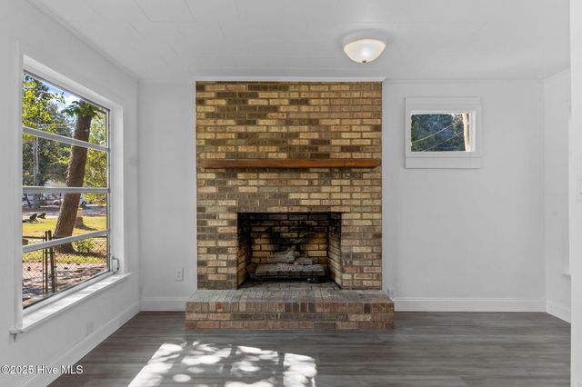 404 Seymour Street, Aberdeen, NC 28315