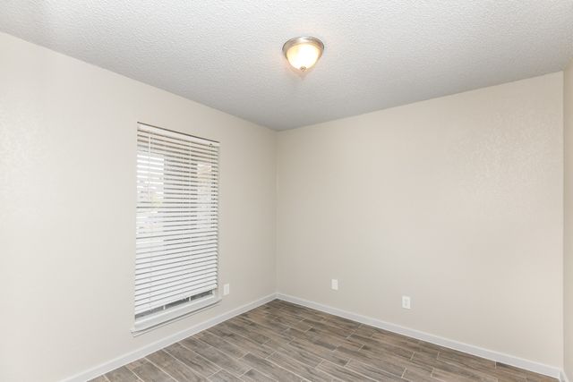 914 Pierce Arrow Drive, Arlington, TX 76001