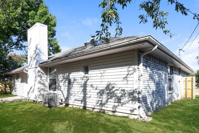 914 Pierce Arrow Drive, Arlington, TX 76001