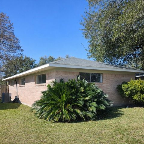 1820 Sunset Avenue, Bay City, TX 77414