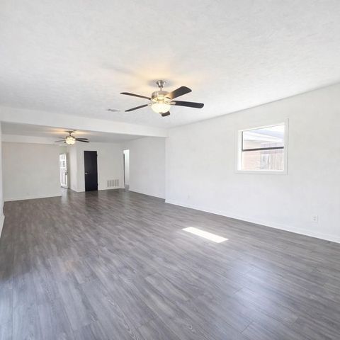 1820 Sunset Avenue, Bay City, TX 77414