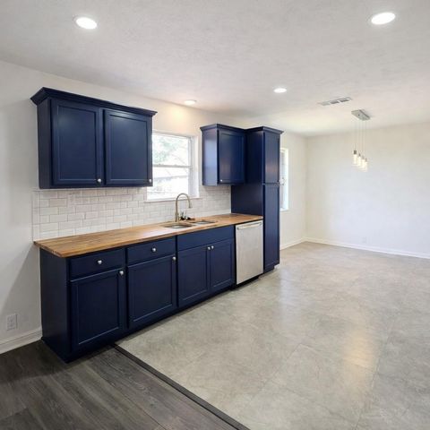 1820 Sunset Avenue, Bay City, TX 77414