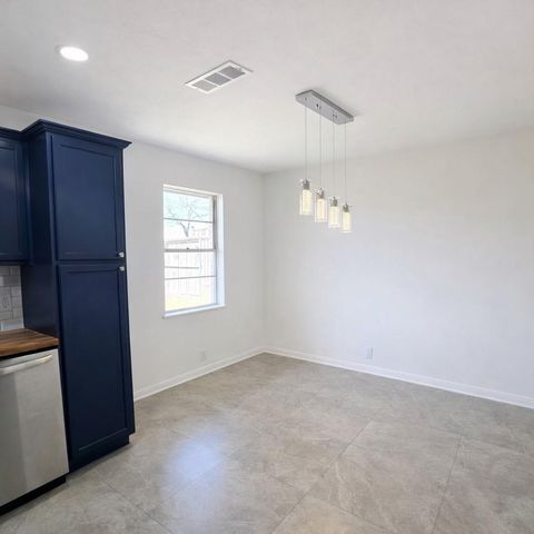 1820 Sunset Avenue, Bay City, TX 77414