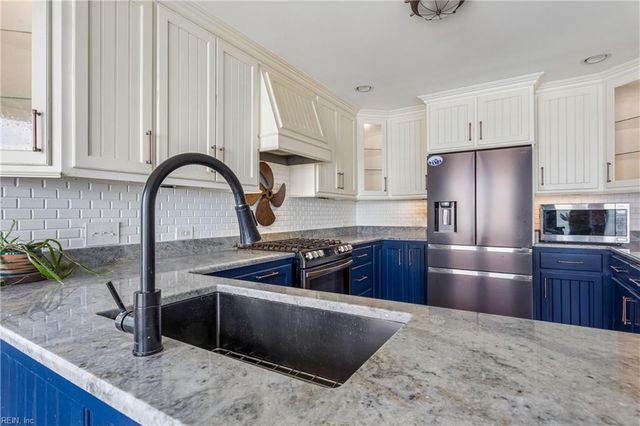 106 Dandy View LN, Yorktown, VA 23692