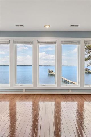 106 Dandy View LN, Yorktown, VA 23692