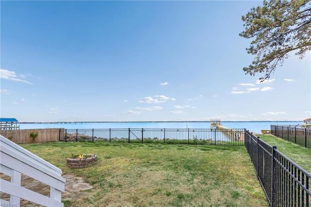 106 Dandy View LN, Yorktown, VA 23692