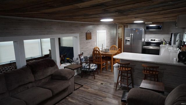 12733 Yellowbanks Trail 69 N, Dale, IN 47523