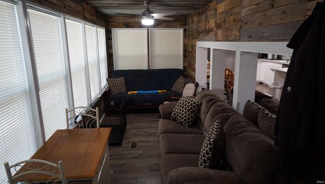 12733 Yellowbanks Trail 69 N, Dale, IN 47523