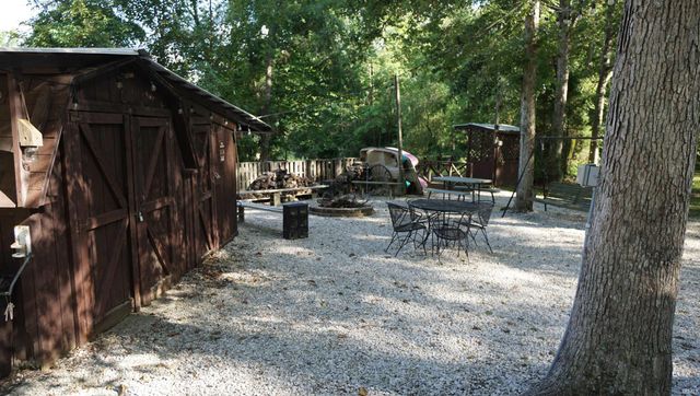 12733 Yellowbanks Trail 69 N, Dale, IN 47523