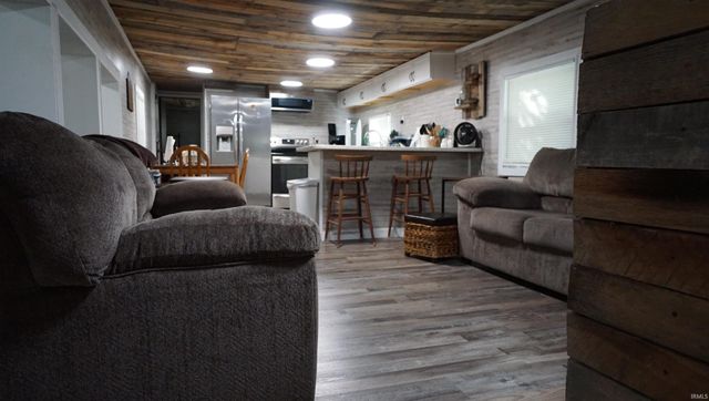 12733 Yellowbanks Trail 69 N, Dale, IN 47523